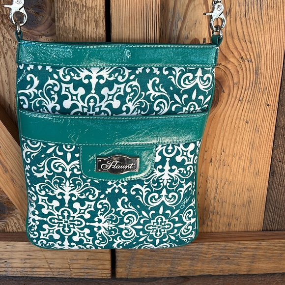 Teal and white crossbody purse Flaunt by Faith Nicole - Picture 2 of 10